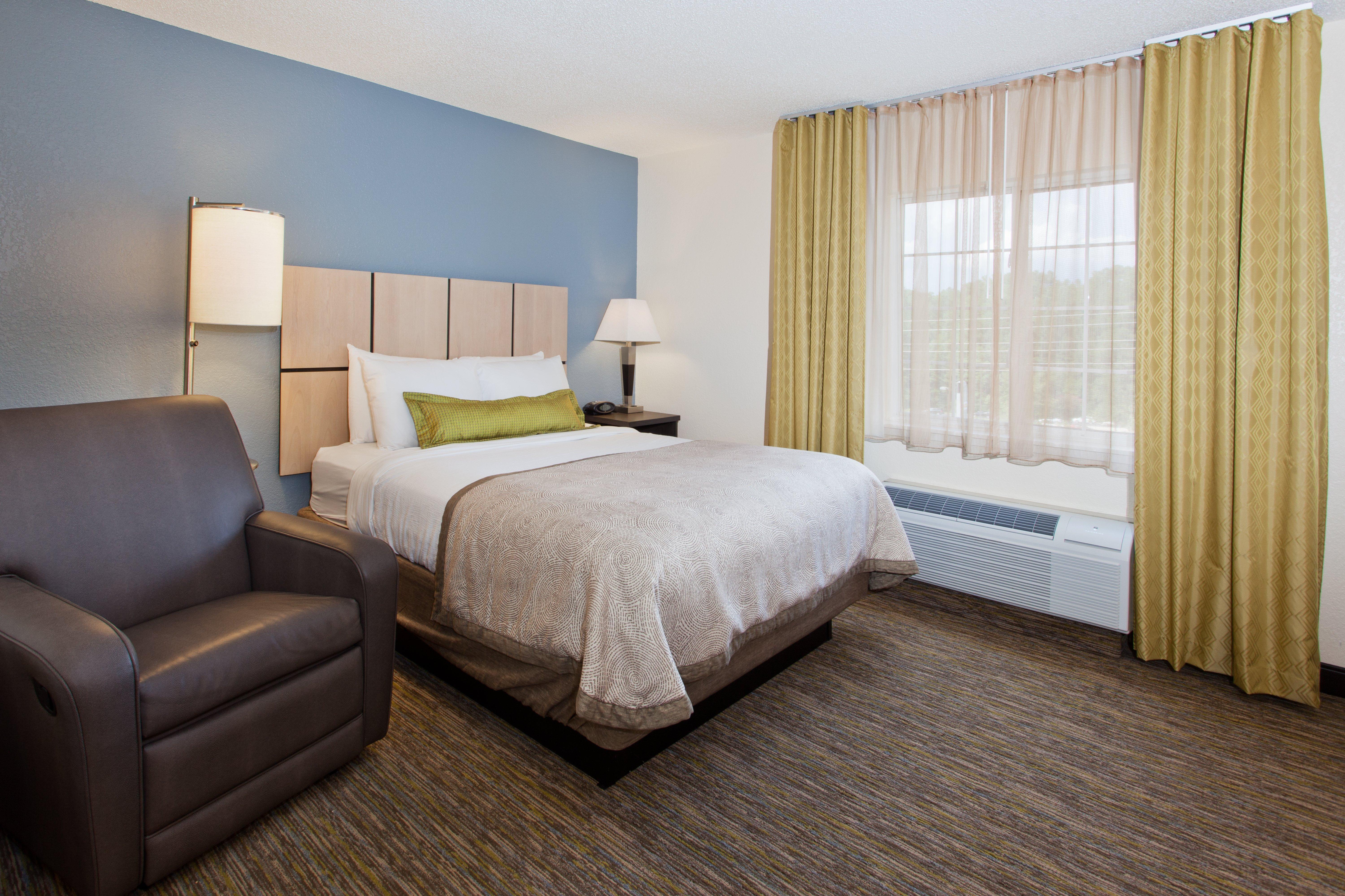 Sonesta Simply Suites Huntsville Research Park Eksteriør billede