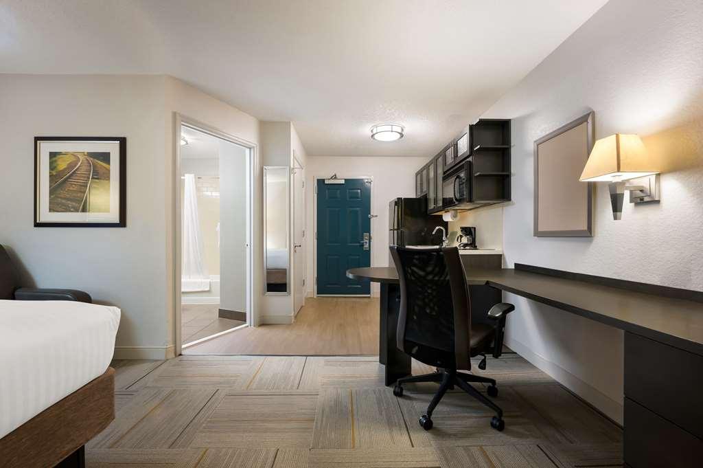 Sonesta Simply Suites Huntsville Research Park Værelse billede